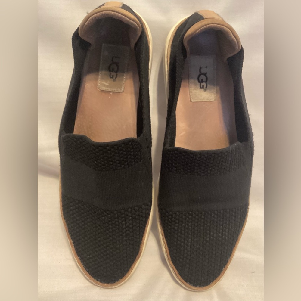 Ugg Sammy Chevron Women's Slip-On Shoes Size 9 USA Black  Sneakers Boat